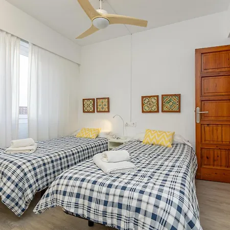 Bel Planta Baja First Line Pinewalk Apartment *